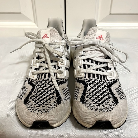 Ultra boost shoes - Picture 5 of 12